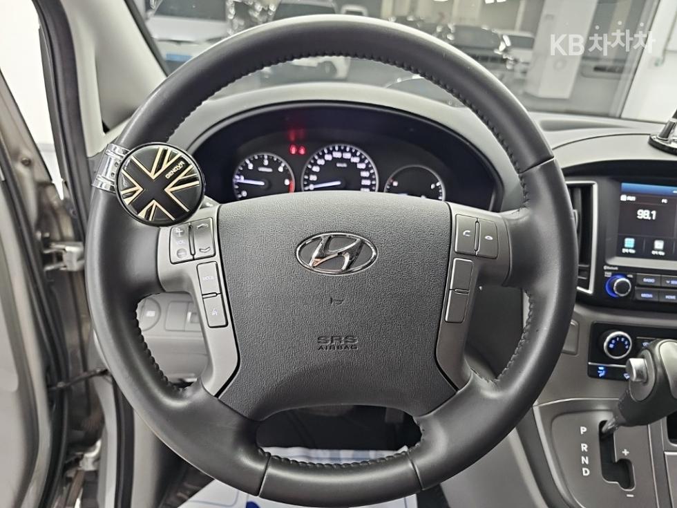 Hyundai Starex — miniaturë 9