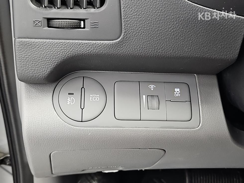Hyundai Starex — miniaturë 16