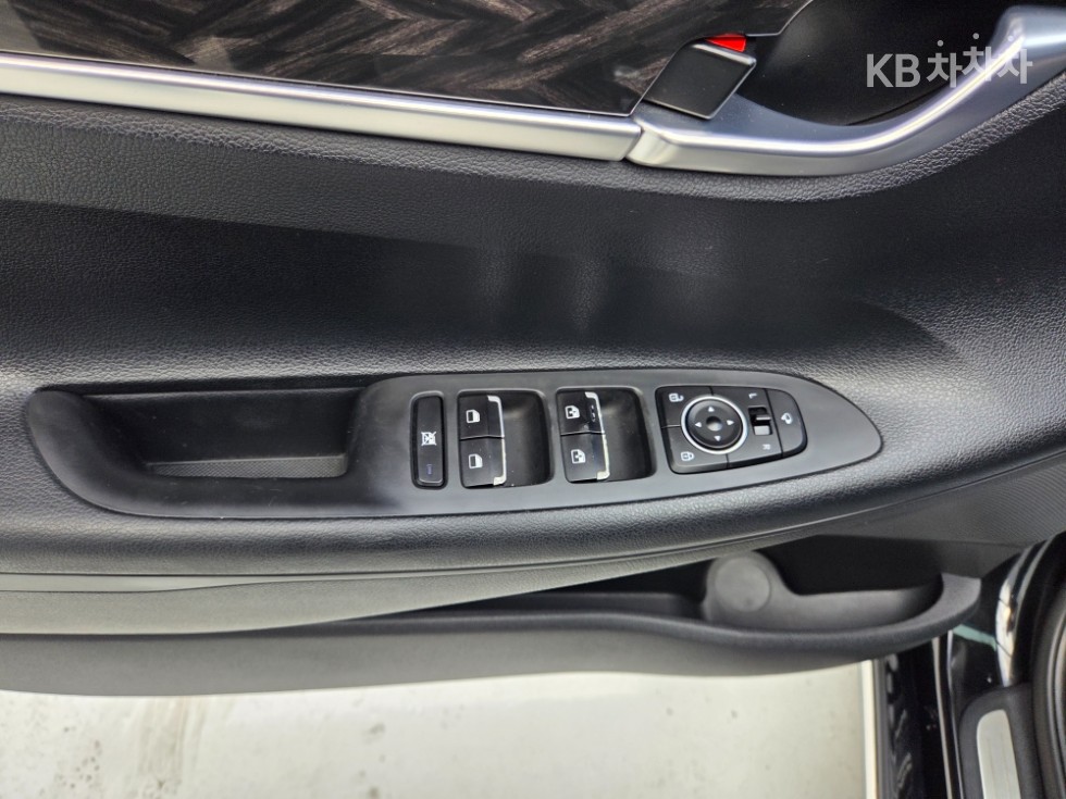 Hyundai Grandeur — miniaturë 17