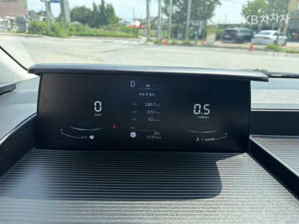Hyundai Staria — miniaturë 9