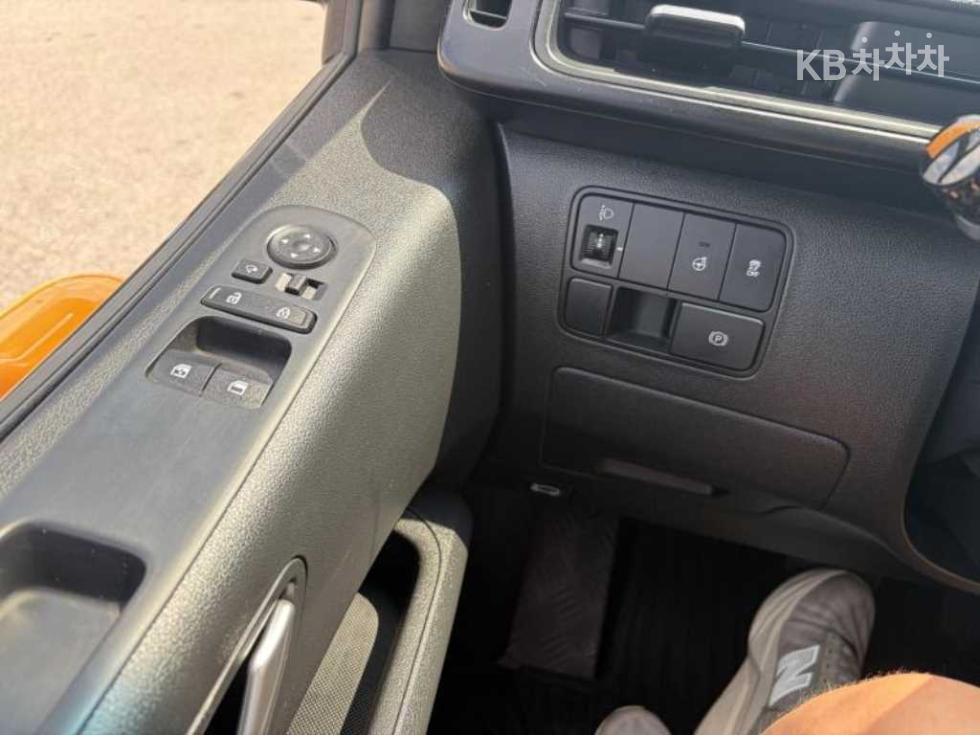 Hyundai Staria — miniaturë 10