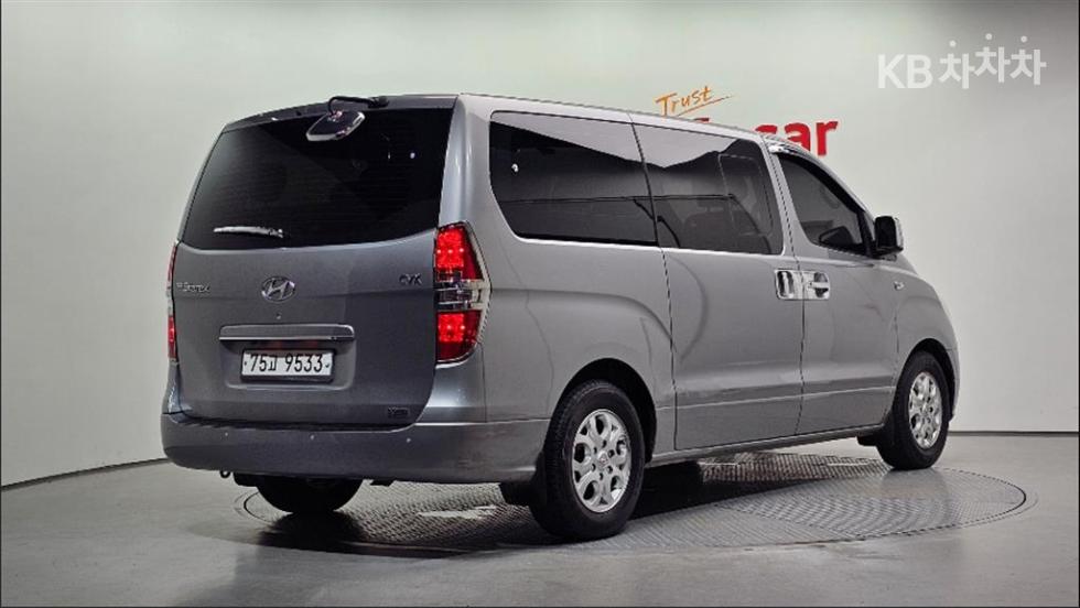 Hyundai Starex — miniaturë 2