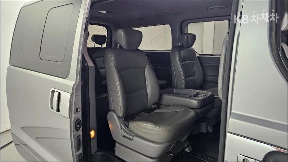 Hyundai Starex — miniaturë 11