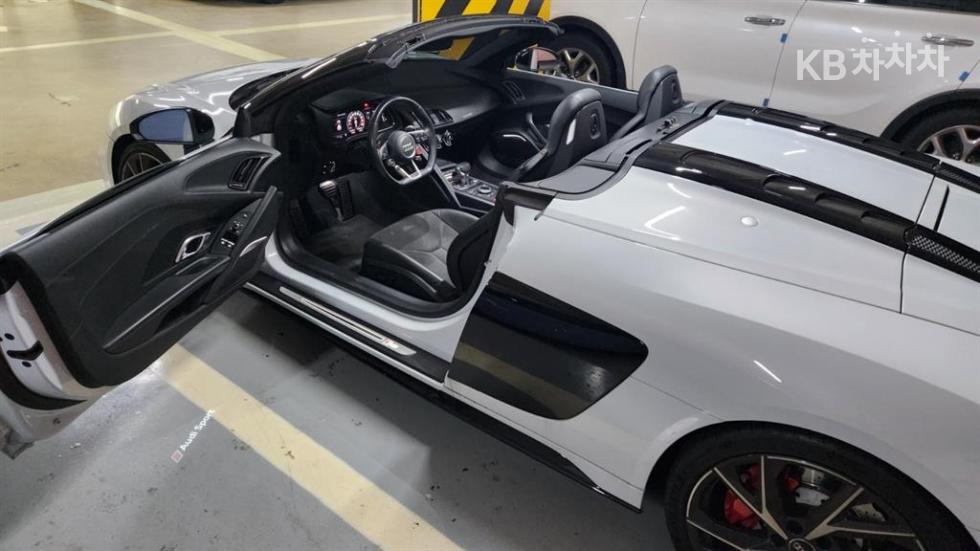 Audi R8 — miniaturë 7