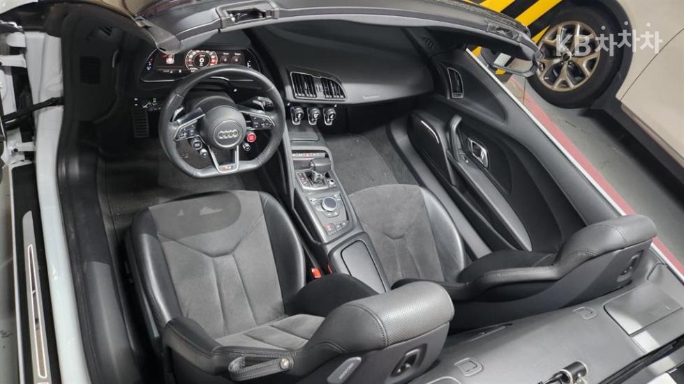 Audi R8 — miniaturë 10