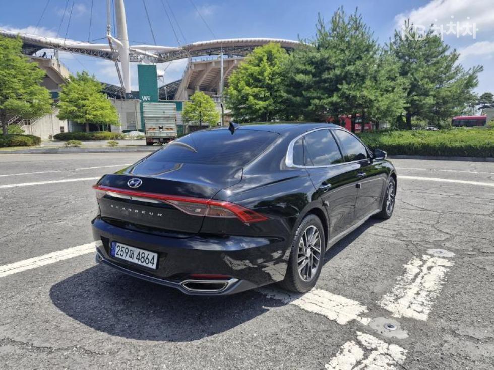 Hyundai Grandeur — miniaturë 2