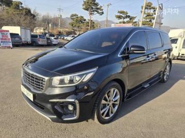 Kia Carnival 9  seats 2.2  diesel  prestige — foto 1