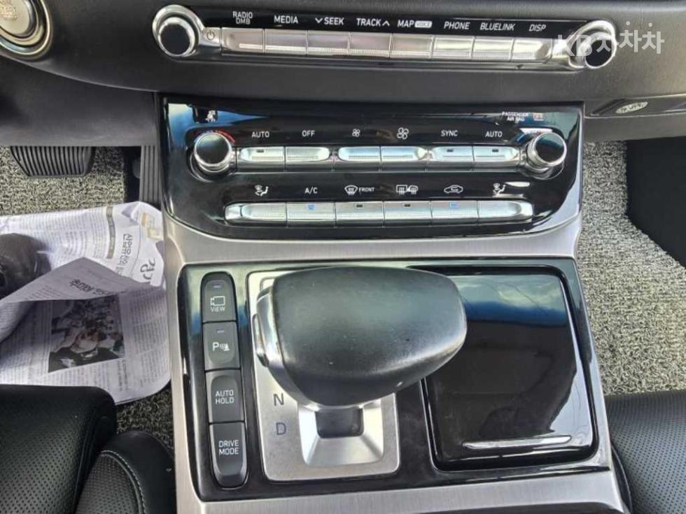 Genesis G90 — miniaturë 15