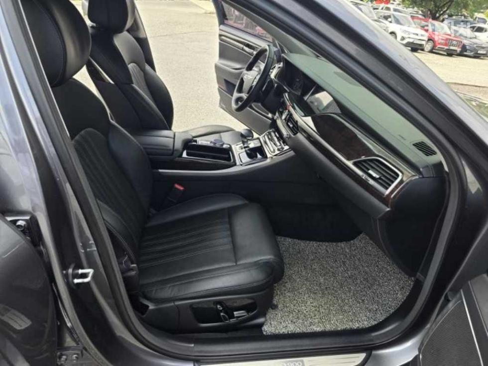 Genesis G90 — miniaturë 20
