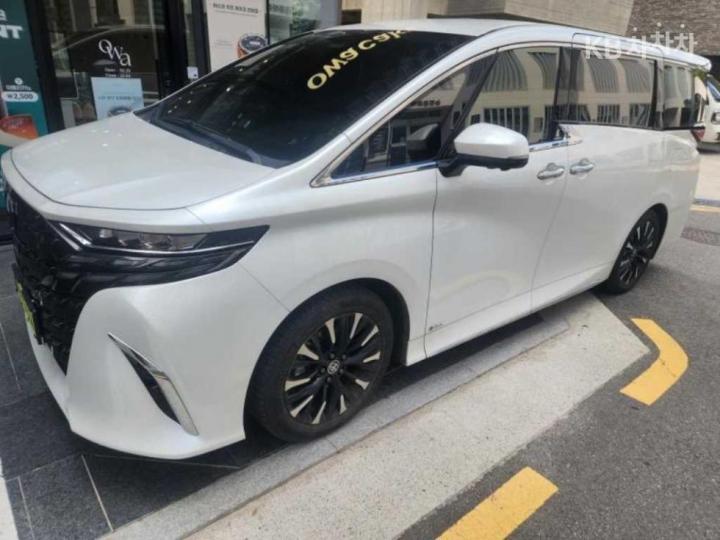 Toyota Alphard — miniaturë 3
