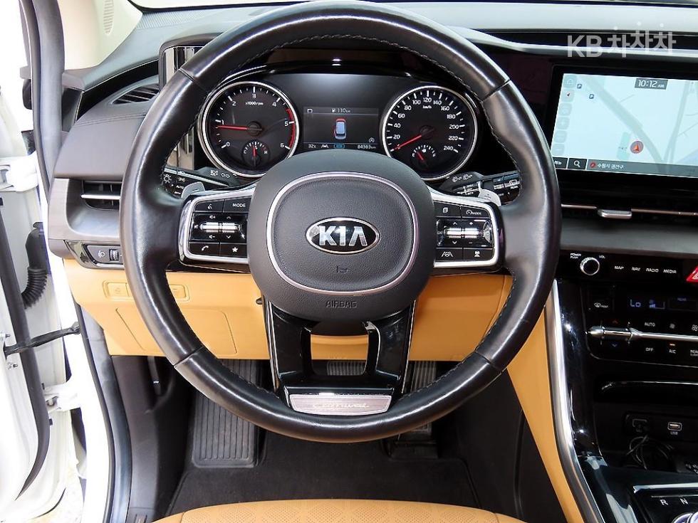 Kia Carnival — miniaturë 9