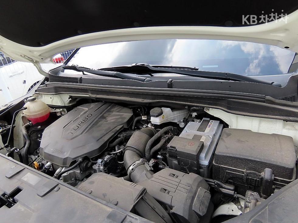 Kia Carnival — miniaturë 19