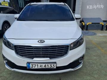 Kia Carnival 9인승 2.2 디젤 — foto 1