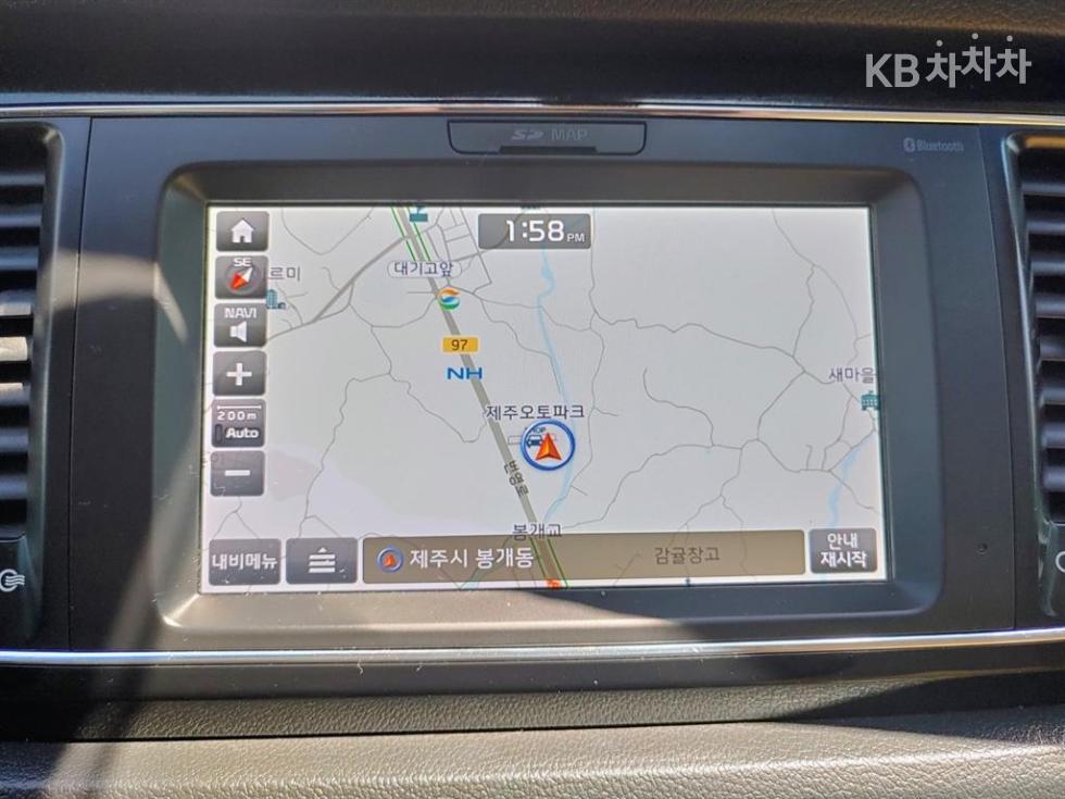 Kia Carnival — miniaturë 14