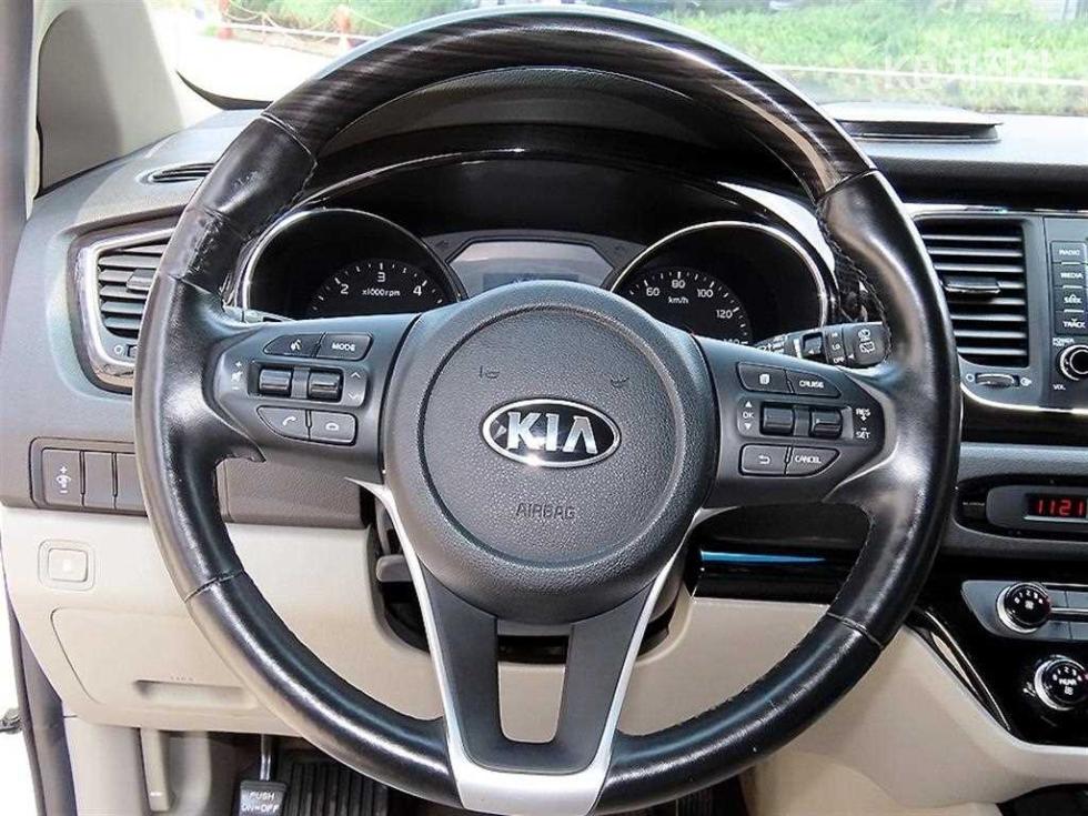 Kia Carnival — miniaturë 8