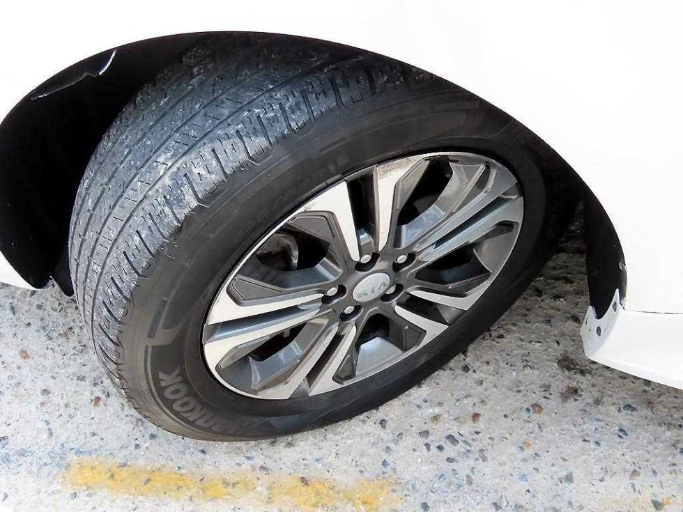 Kia Carnival — miniaturë 19