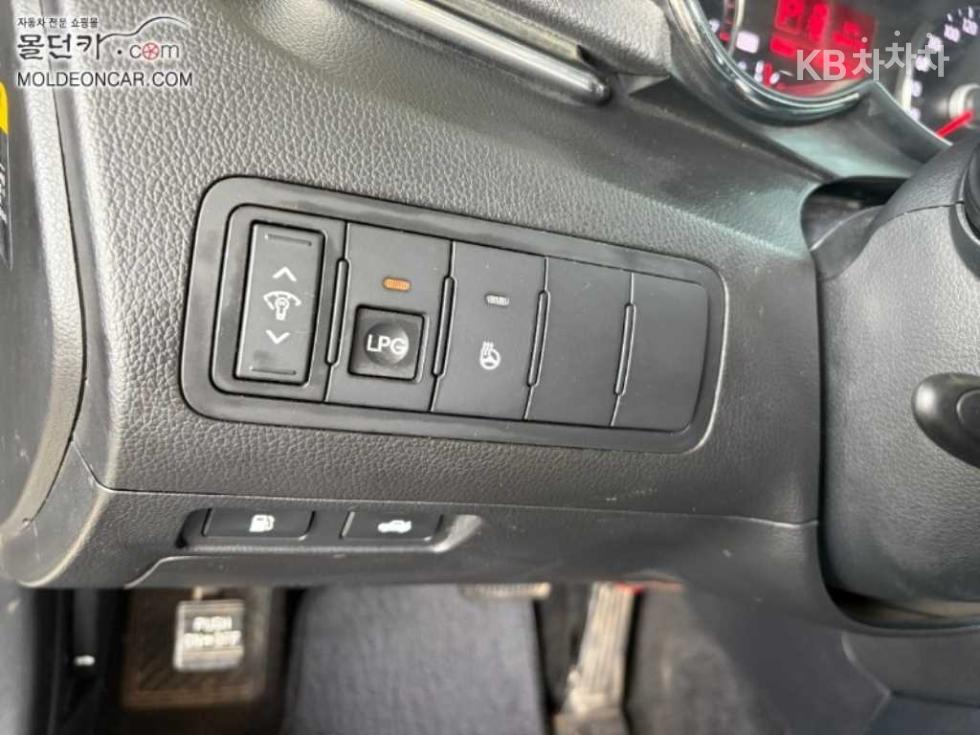 Kia K7 — miniaturë 11
