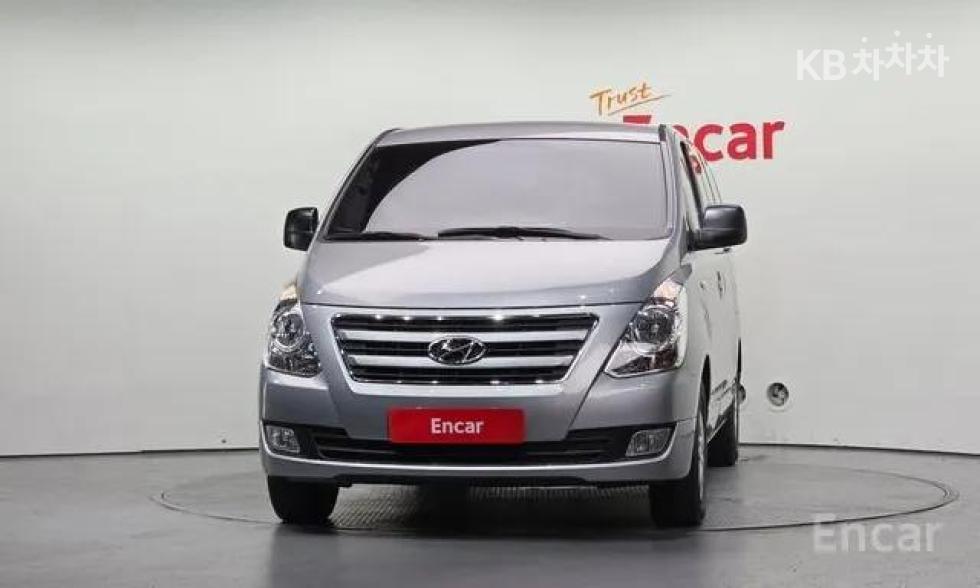 Hyundai Starex — miniaturë 3