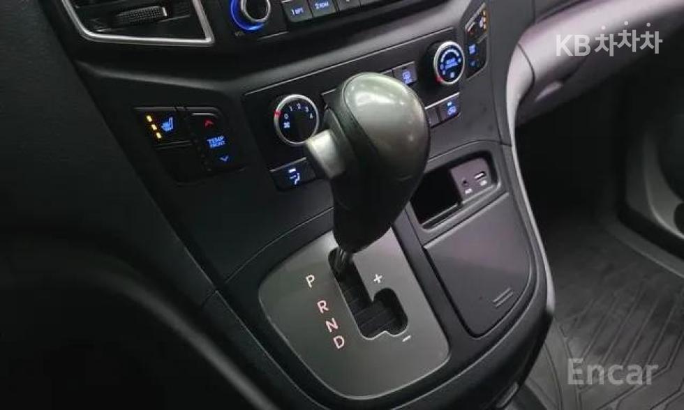 Hyundai Starex — miniaturë 9