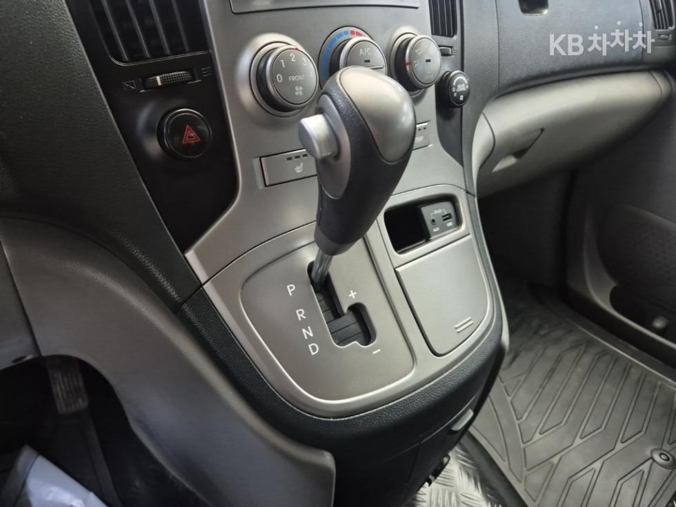 Hyundai Starex — miniaturë 8