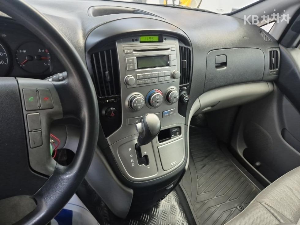 Hyundai Starex — miniaturë 10