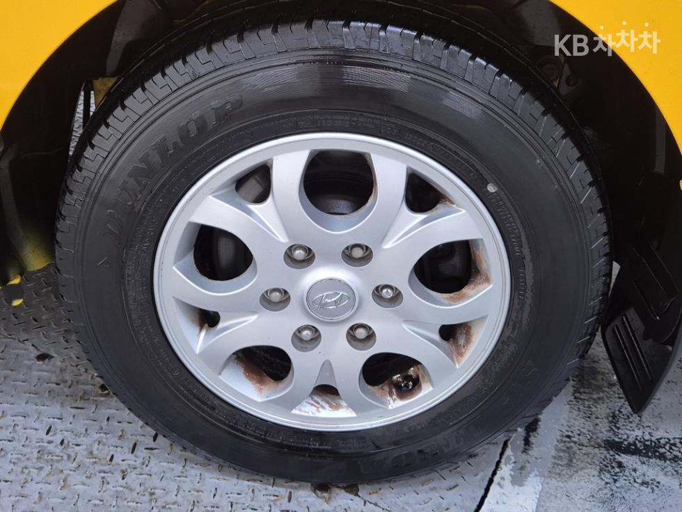 Hyundai Starex — miniaturë 18