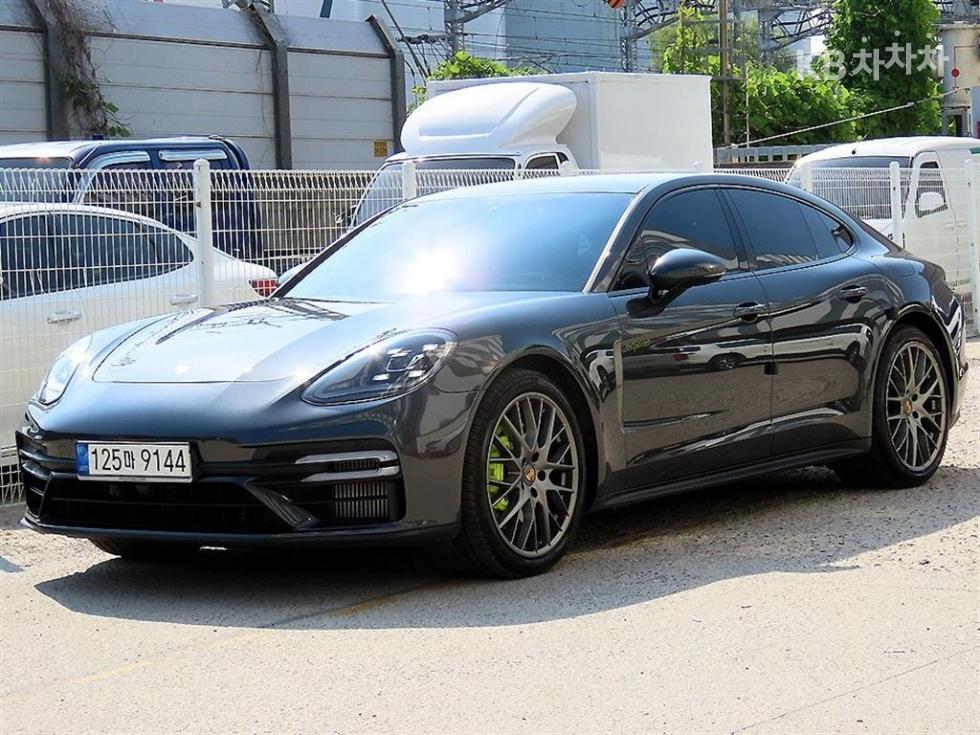 Porsche Panamera — miniaturë 2