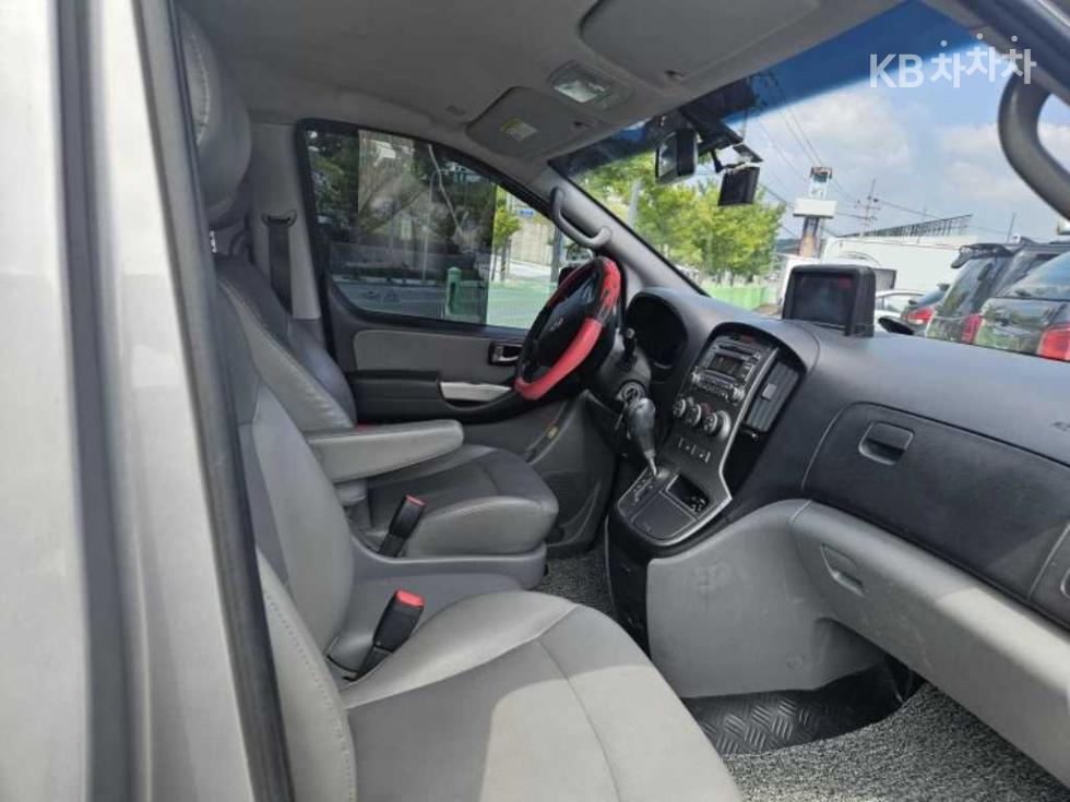 Hyundai Starex — miniaturë 6
