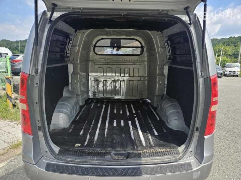 Hyundai Starex — miniaturë 7