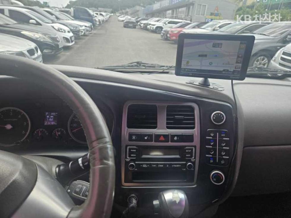 Hyundai Starex — miniaturë 13