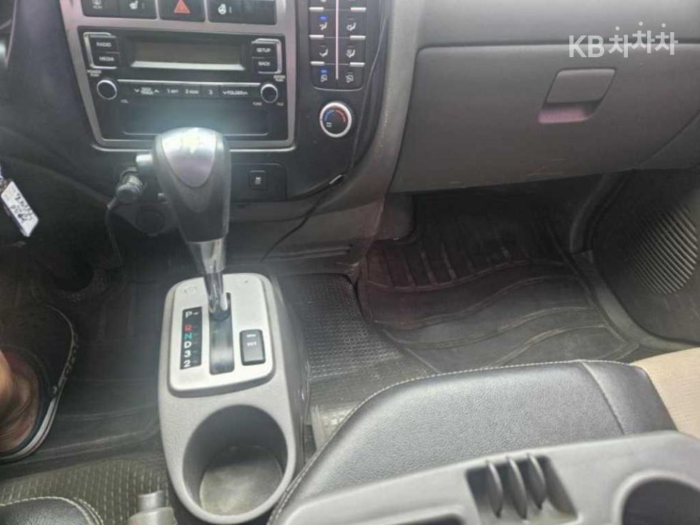 Hyundai Starex — miniaturë 14