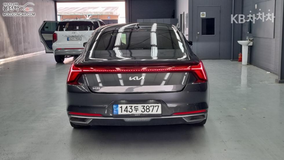 Kia K8 — miniaturë 4
