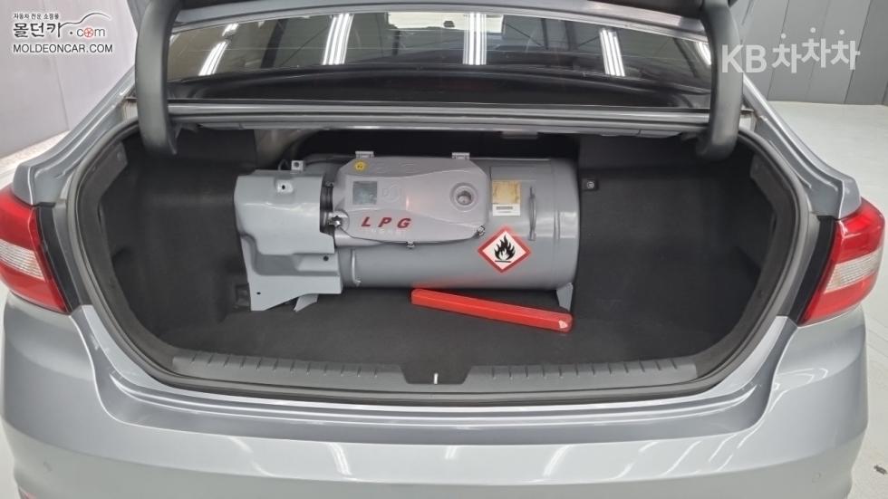 Hyundai Sonata — miniaturë 18