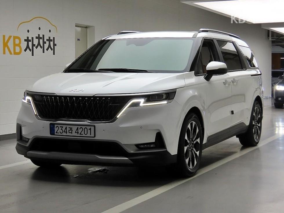Kia Carnival — miniaturë 2