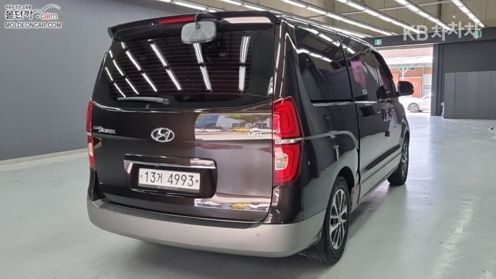 Hyundai Starex — miniaturë 2