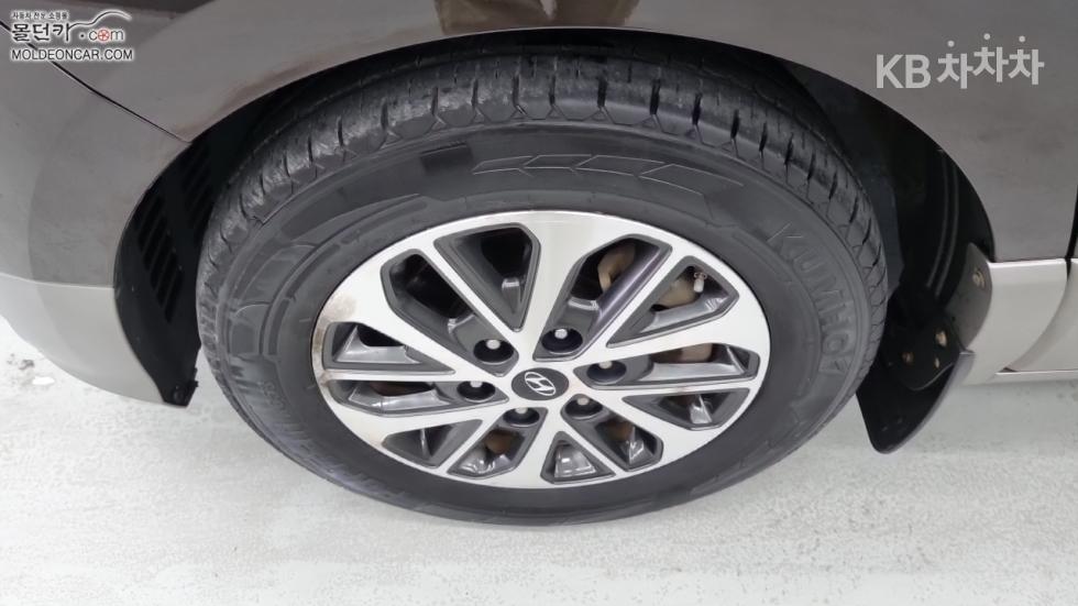 Hyundai Starex — miniaturë 6