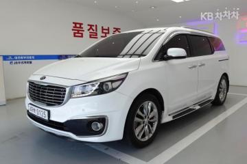 Kia Carnival 9  seats 2.2  diesel  prestige — foto 1