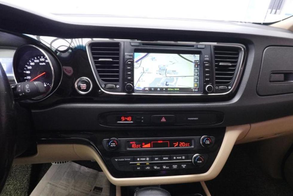 Kia Carnival — miniaturë 12