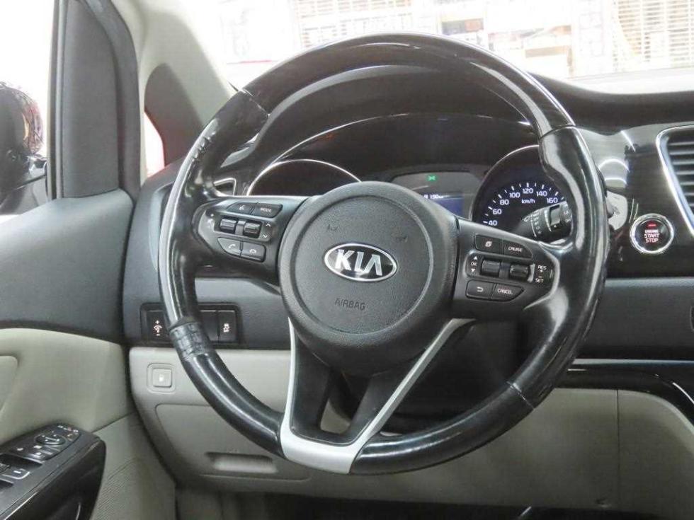 Kia Carnival — miniaturë 17