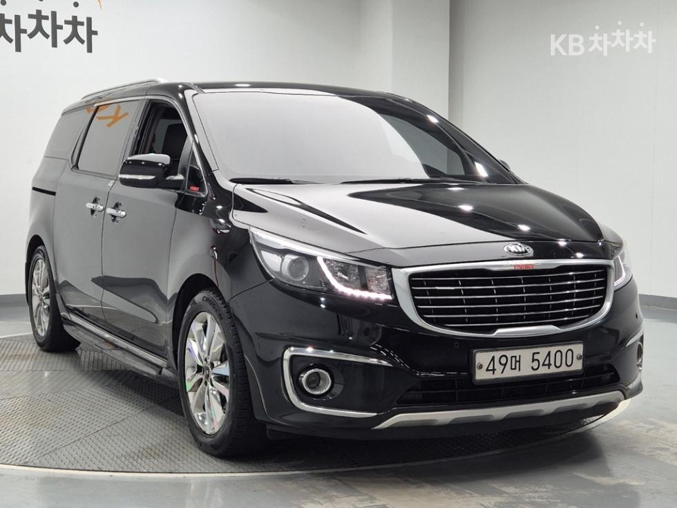 Kia Carnival — miniaturë 4