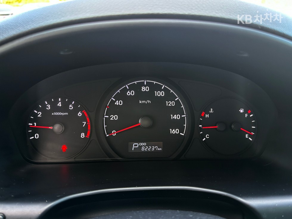 Hyundai Starex — miniaturë 5