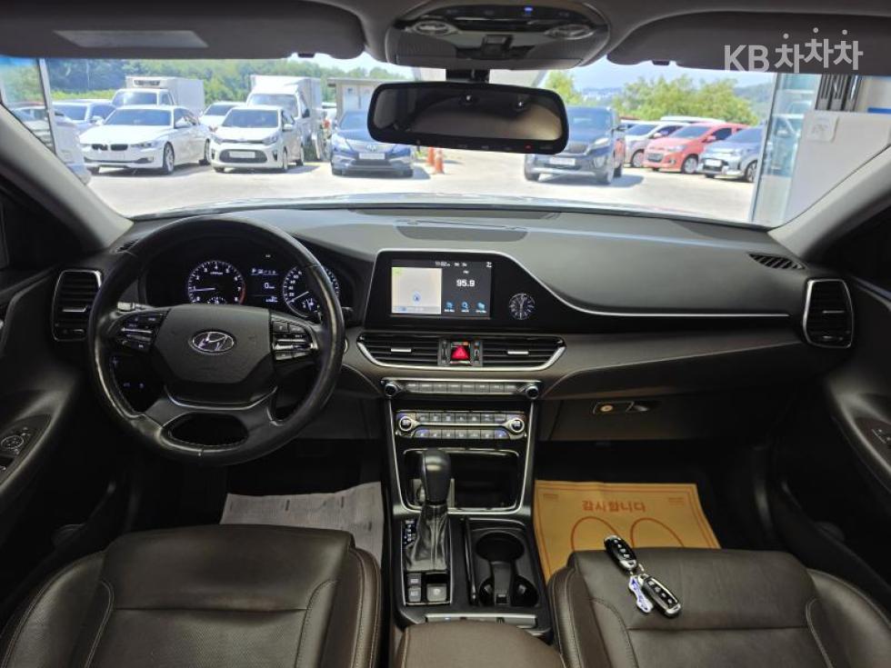 Hyundai Grandeur — miniaturë 7