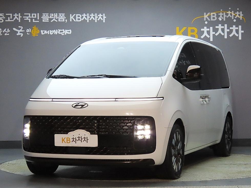 Hyundai Staria
