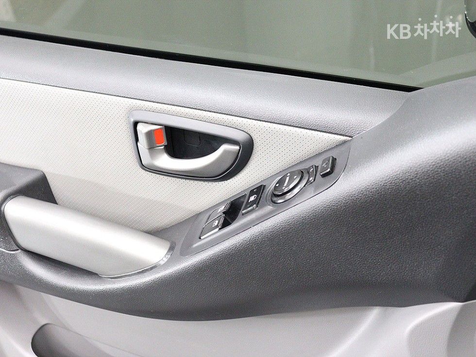 Hyundai Starex — miniaturë 14