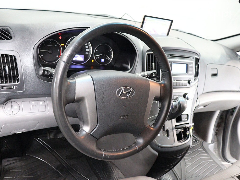 Hyundai Starex — miniaturë 18