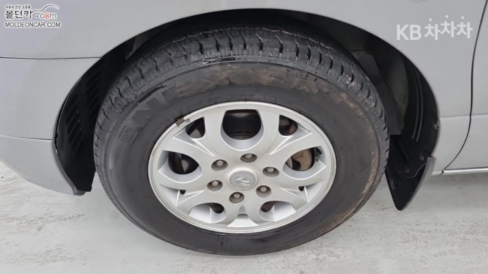 Hyundai Starex — miniaturë 6