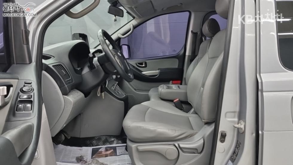 Hyundai Starex — miniaturë 9