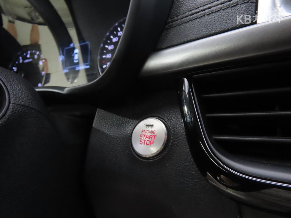 Kia K5 — miniaturë 16