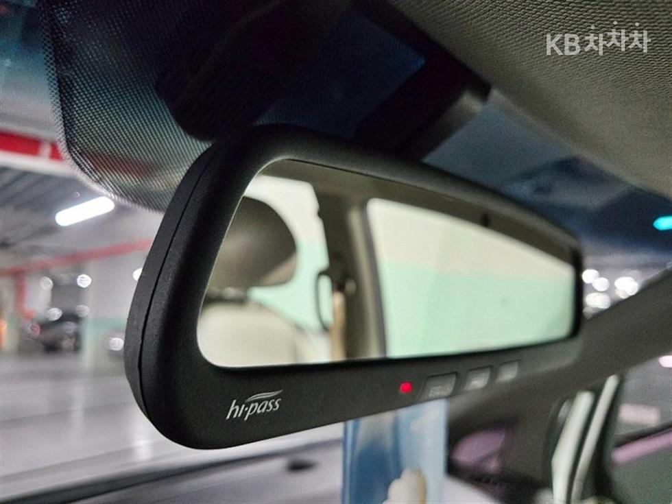 Kia Carnival — miniaturë 14
