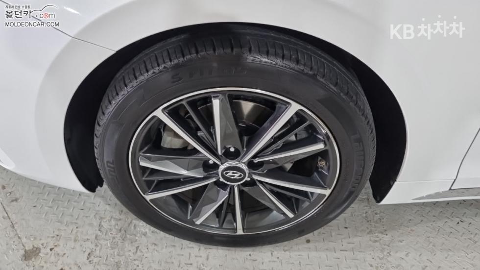 Hyundai Grandeur — miniaturë 6